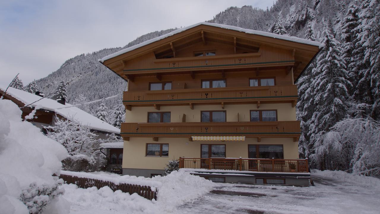 Haus Gröblacher Mayrhofen Exterior foto