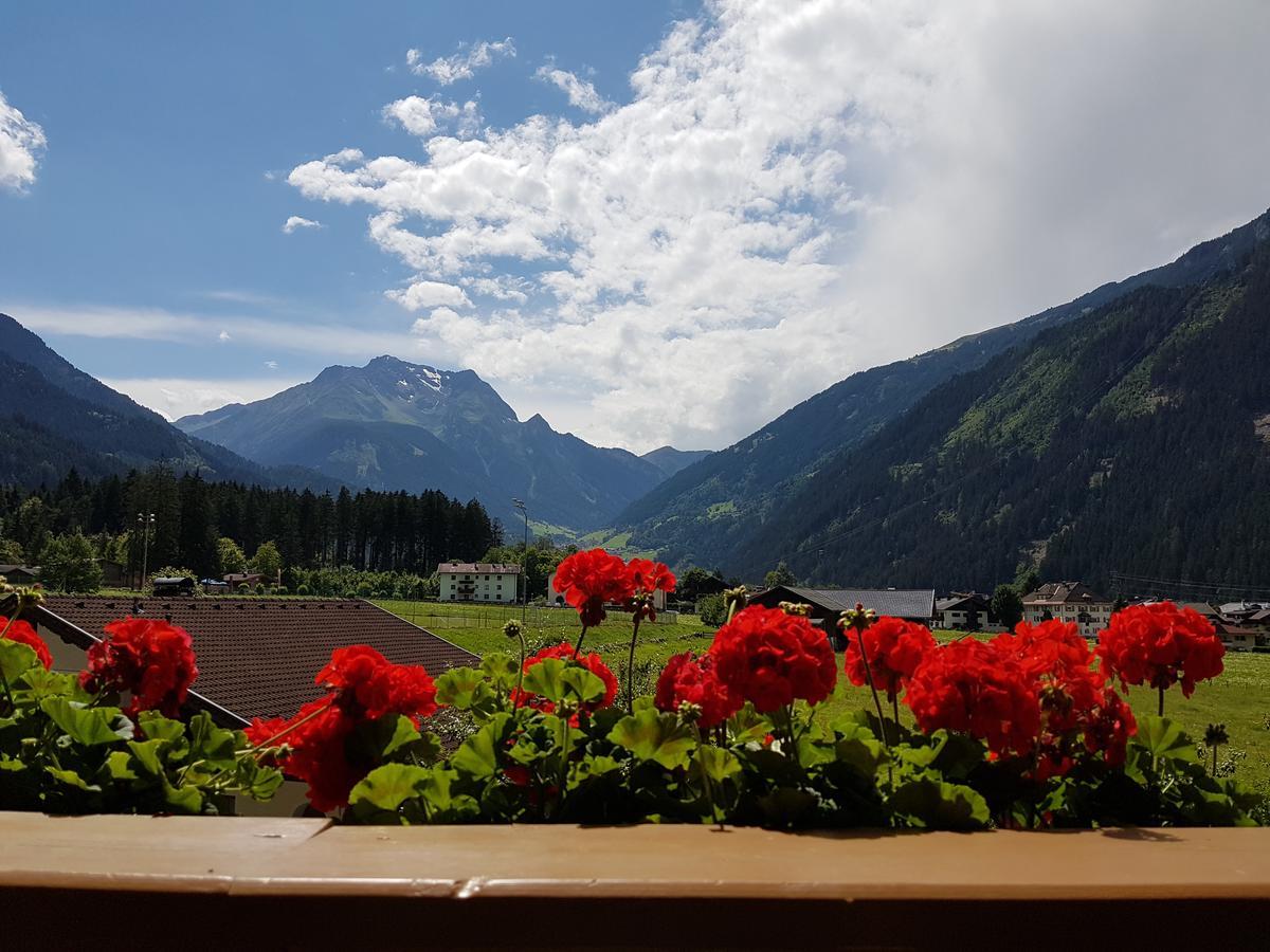 Haus Gröblacher Mayrhofen Exterior foto